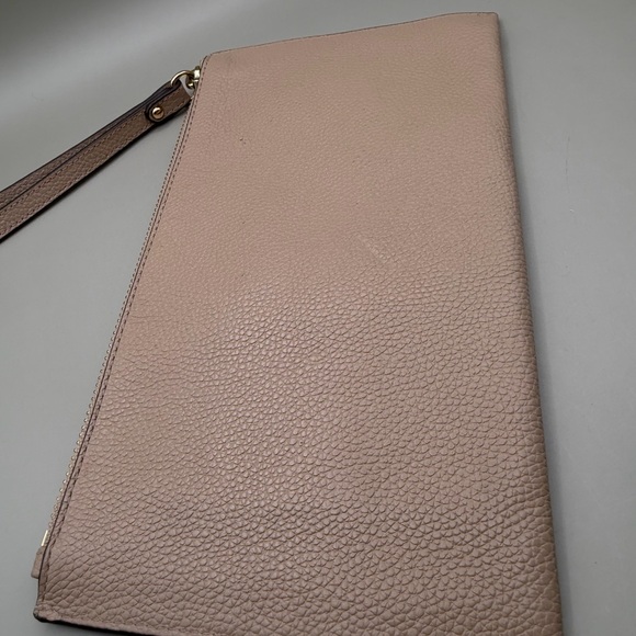Michael Kors Taupe Wristlet EUC - Picture 5 of 6